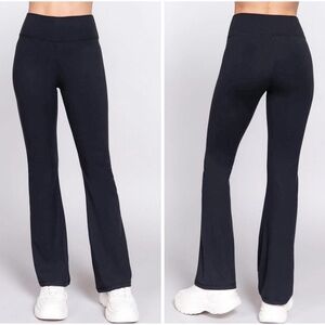 Active Slight Bootcut Legging